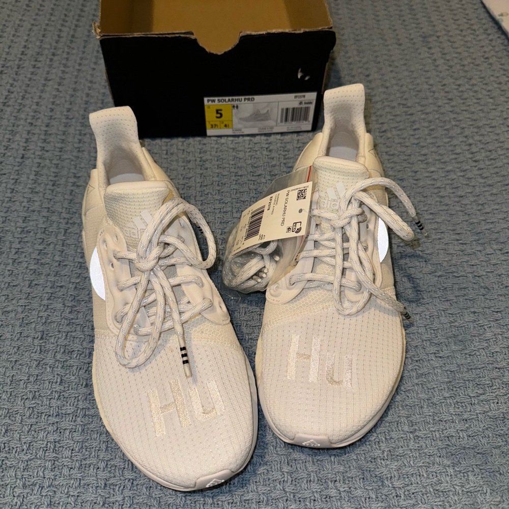 Adidas HU -PW SOLARHU PRD shoes